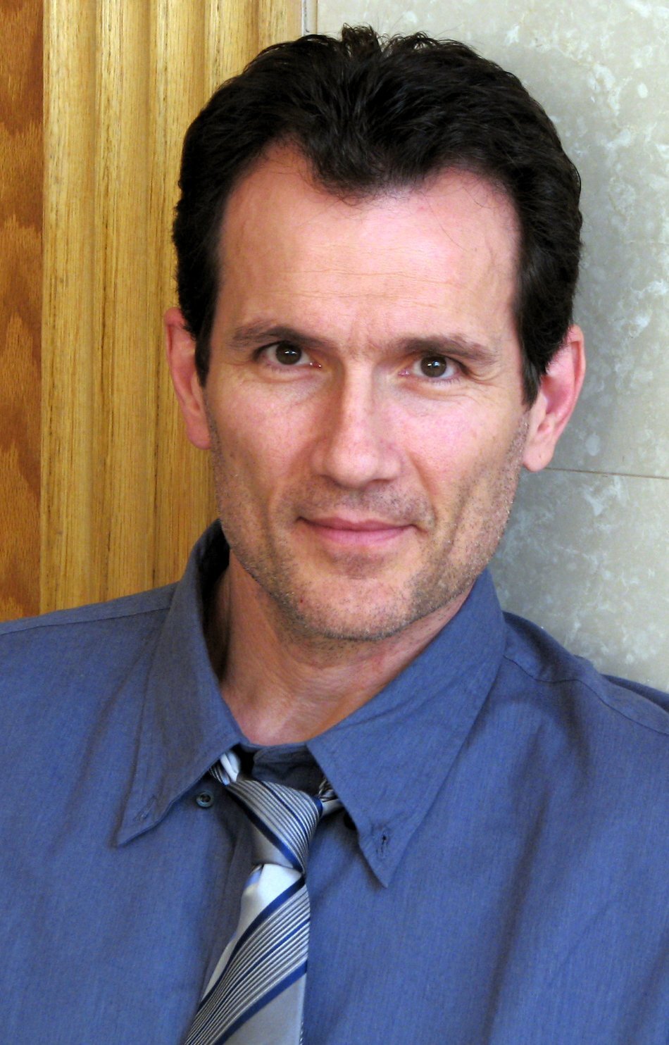 Anthony Tyler Quinn — Dentist