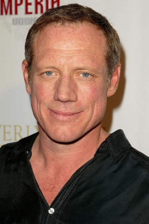 Fredric Lehne — Edward Olsen