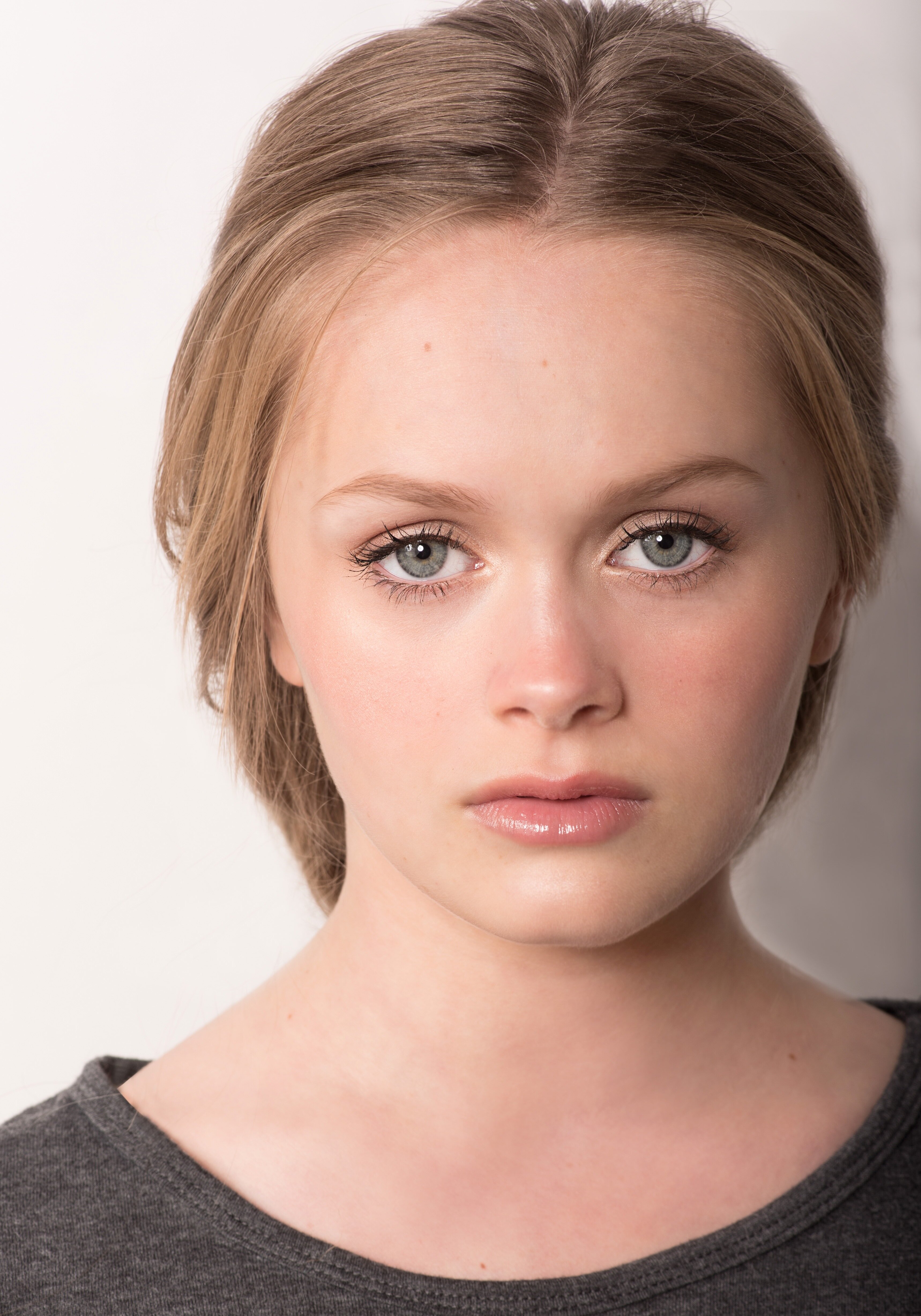 Hannah Nordberg — Emma