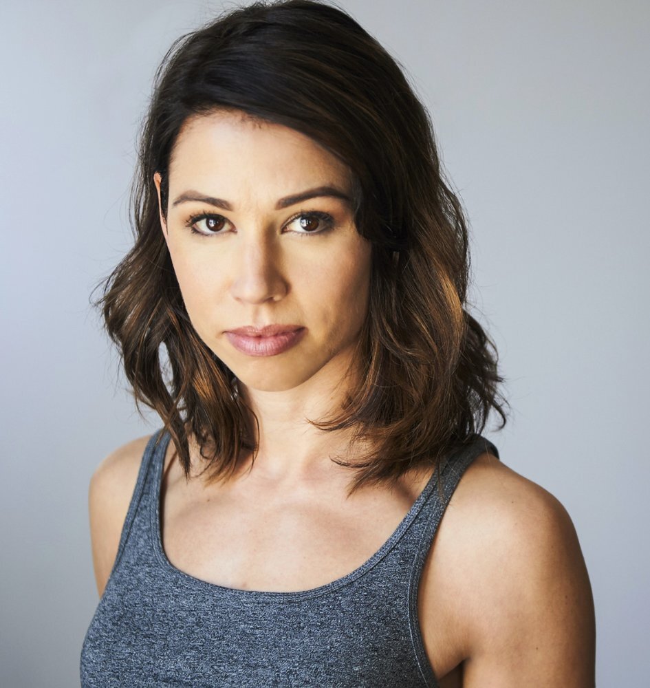 Julia Dyan — Elizabeth