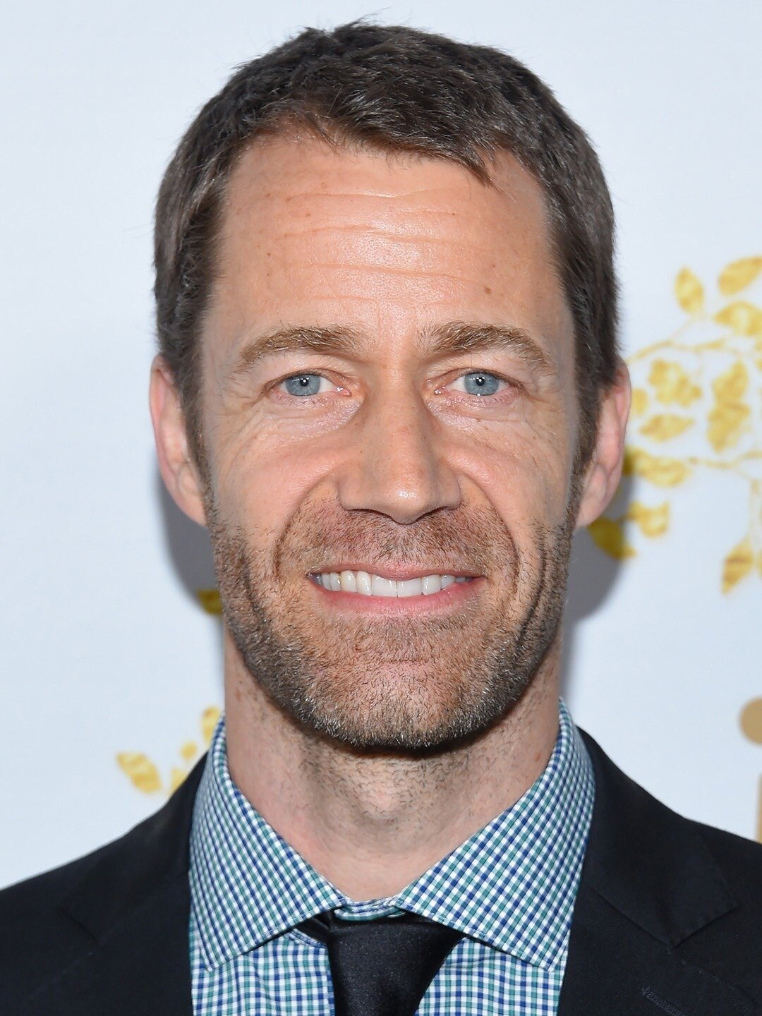 Colin Ferguson — Bob Knowles