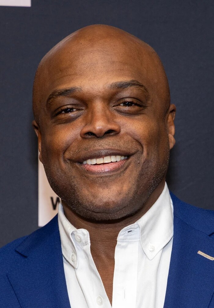 Tyron Jones — Officer Reynolds