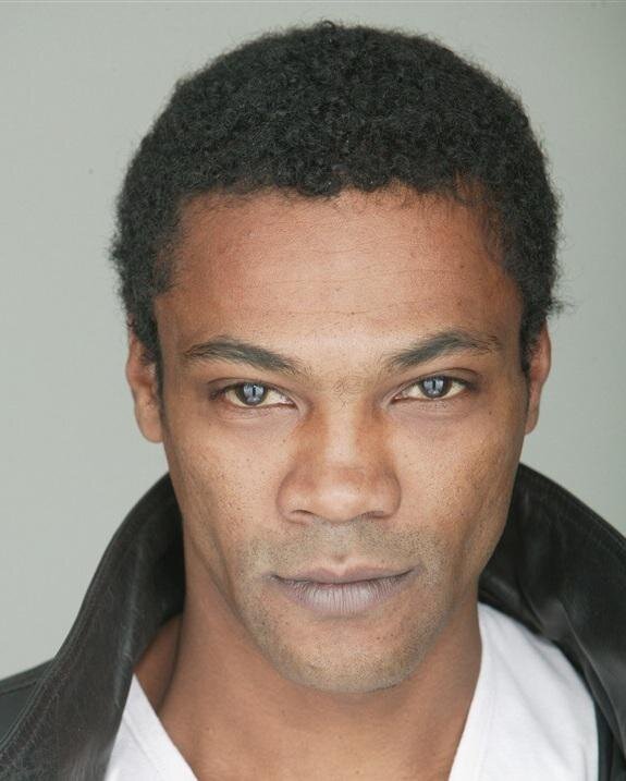 Adama Niane — Léonard