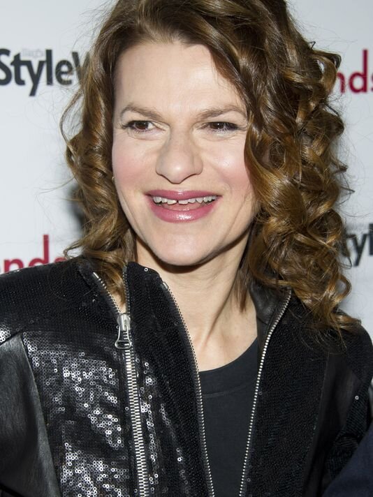 Sandra Bernhard — Cecily