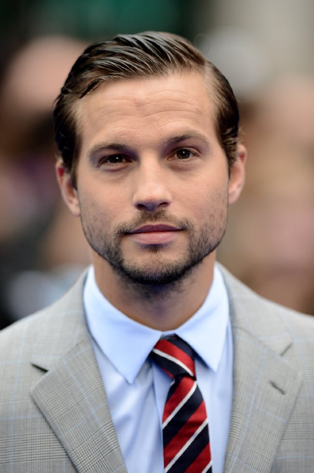 Logan Marshall-Green — Roberts