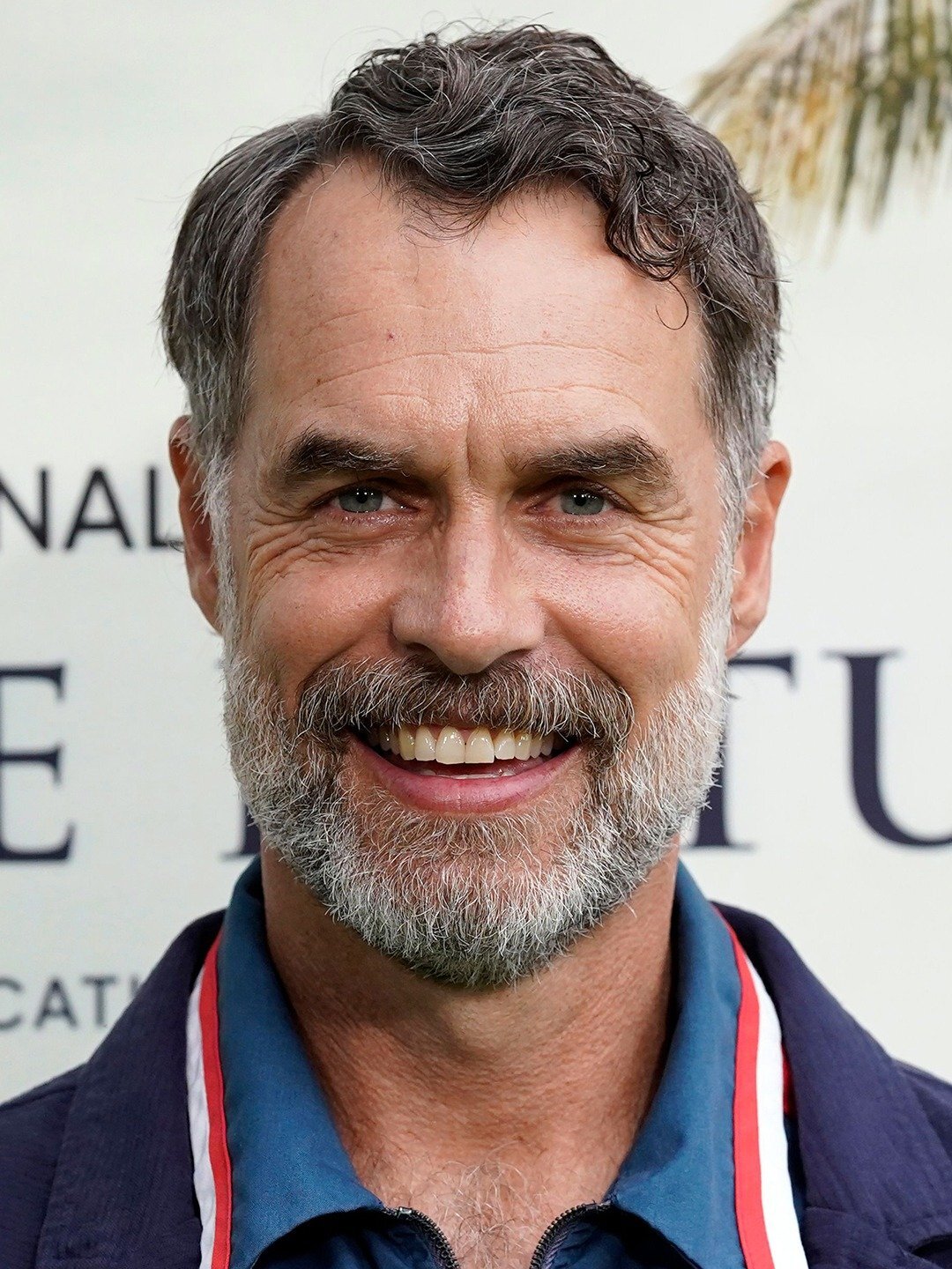 Murray Bartlett — Frank