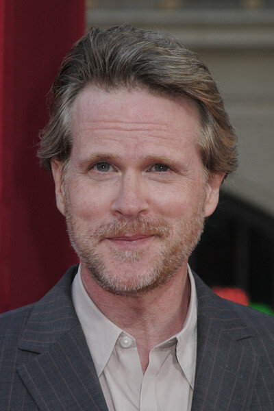 Cary Elwes — Mayor Larry Kline