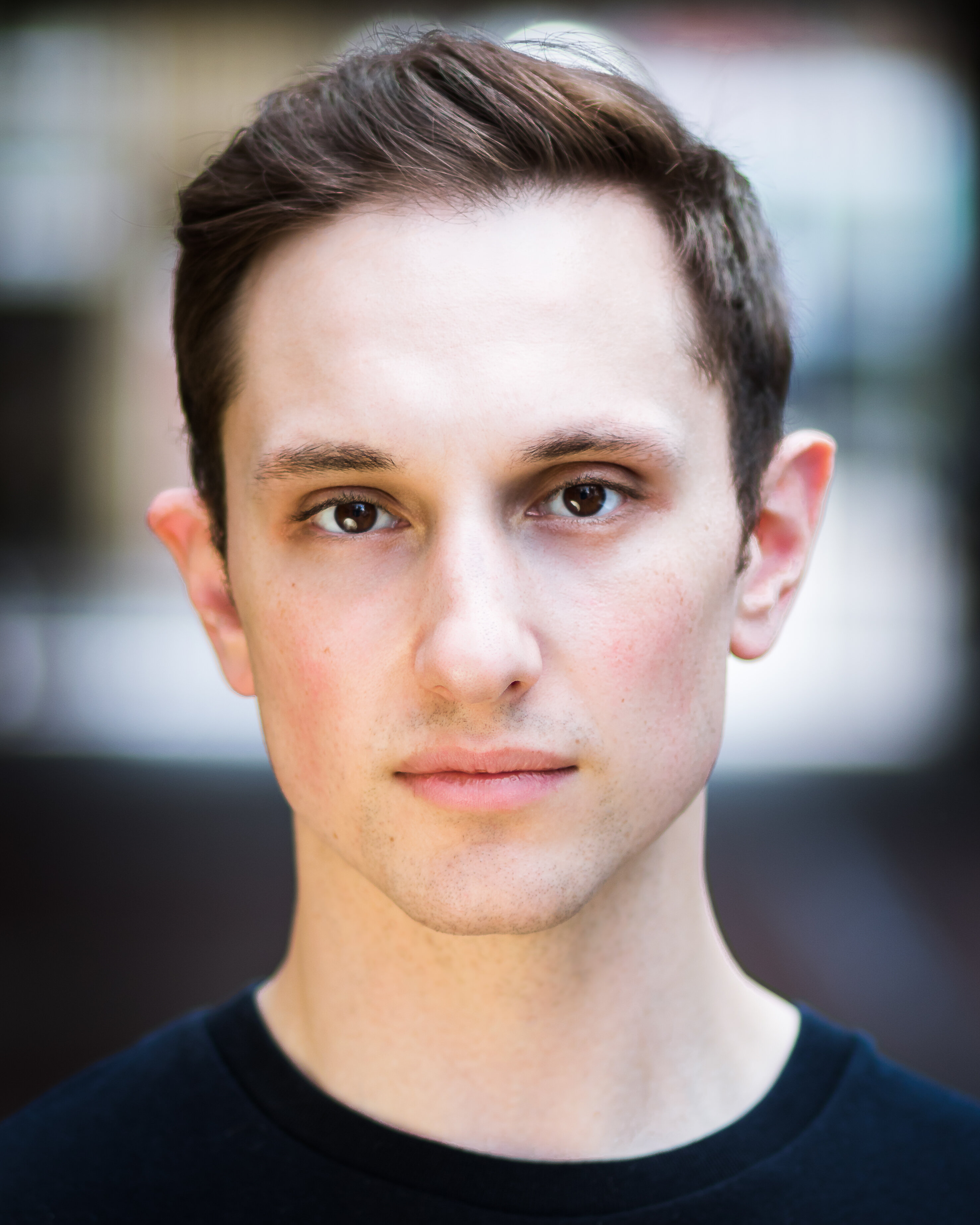 Jos Slovick — Lieutenant Moy