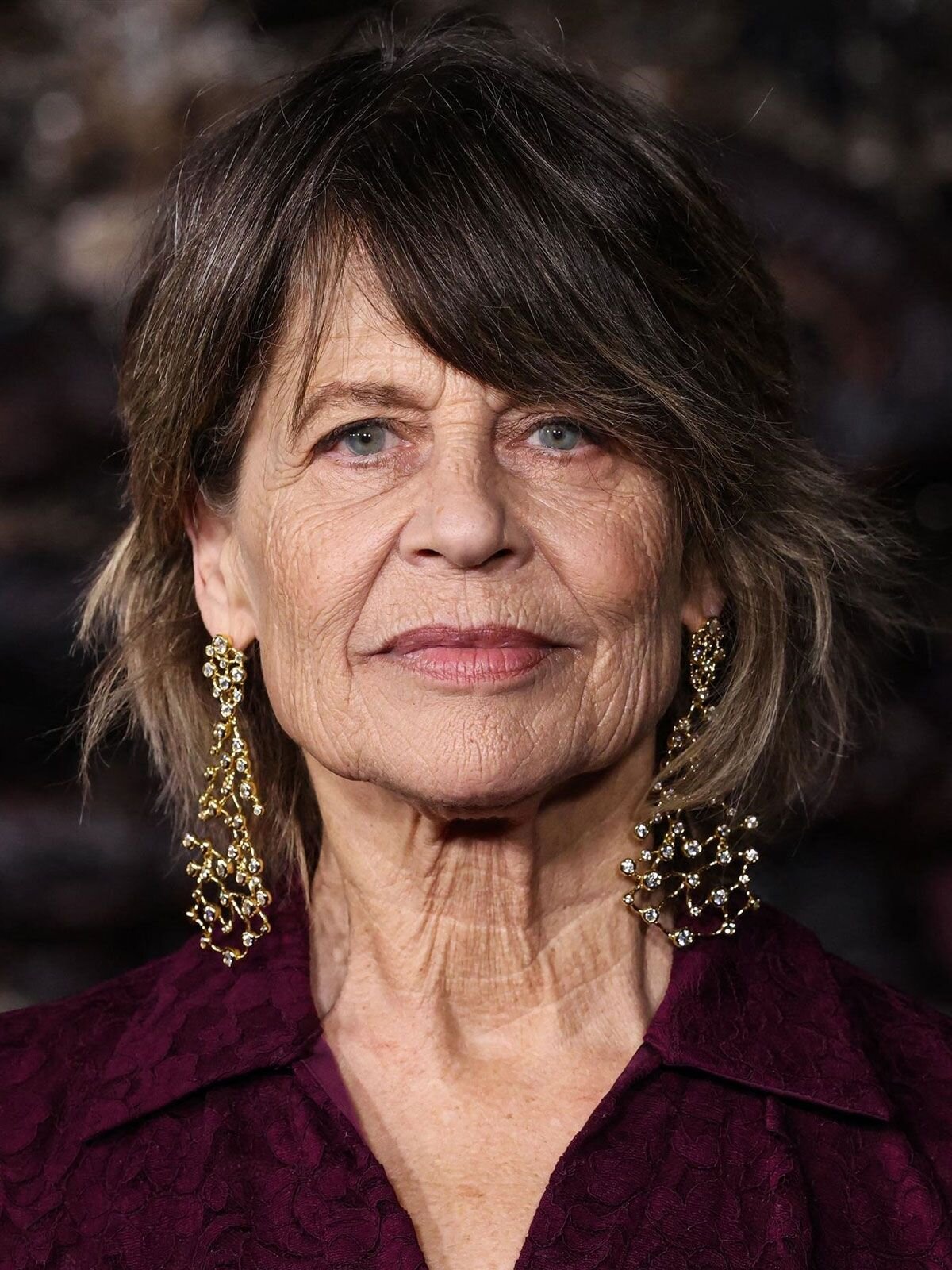 Linda Hamilton — Dr. Kay