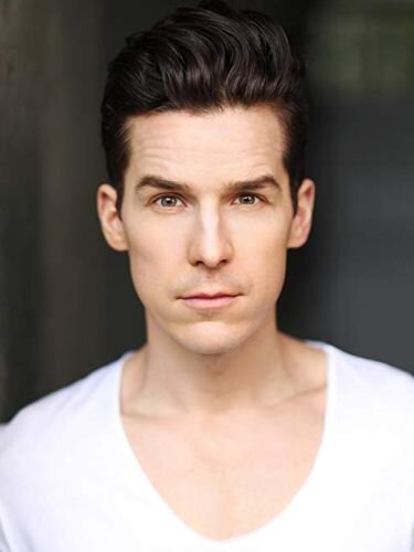 Tyler Gibson — Sheriff Thomas