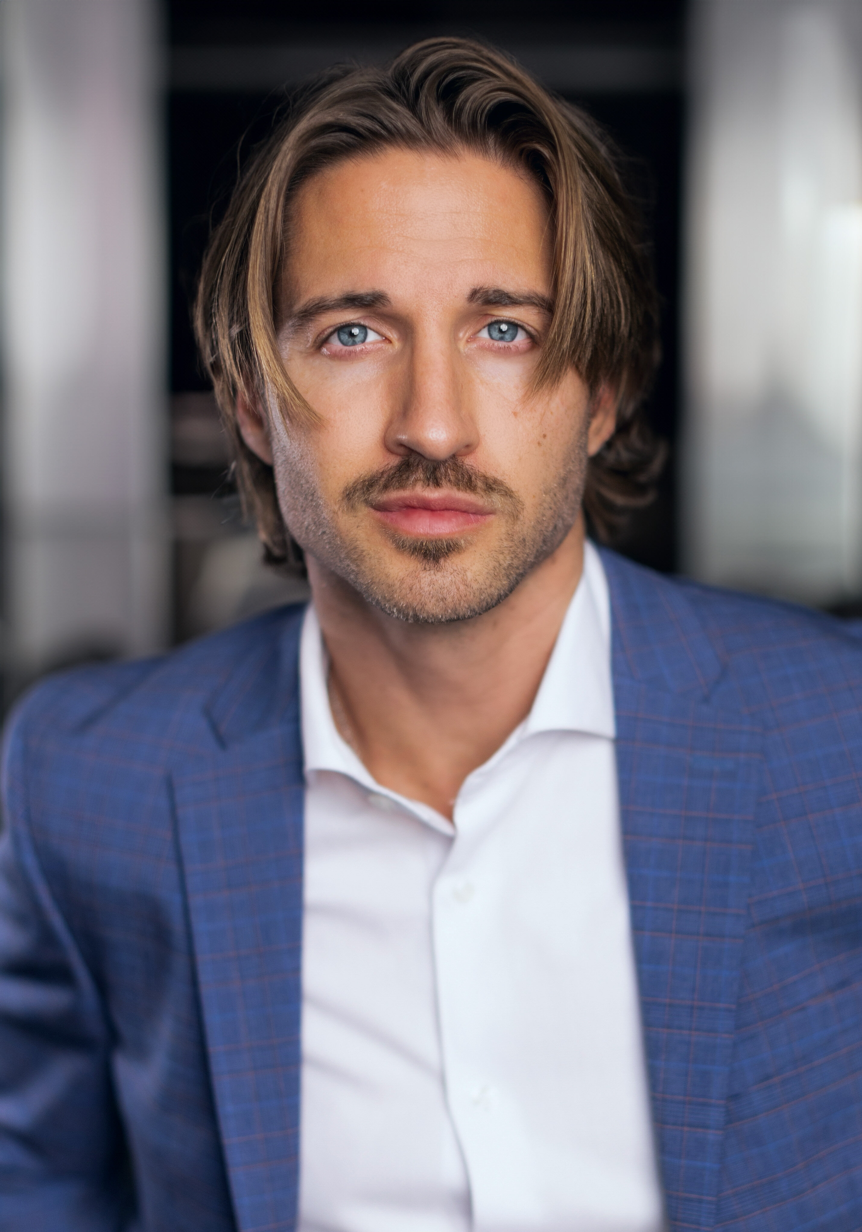 Travis DesLaurier — Brett