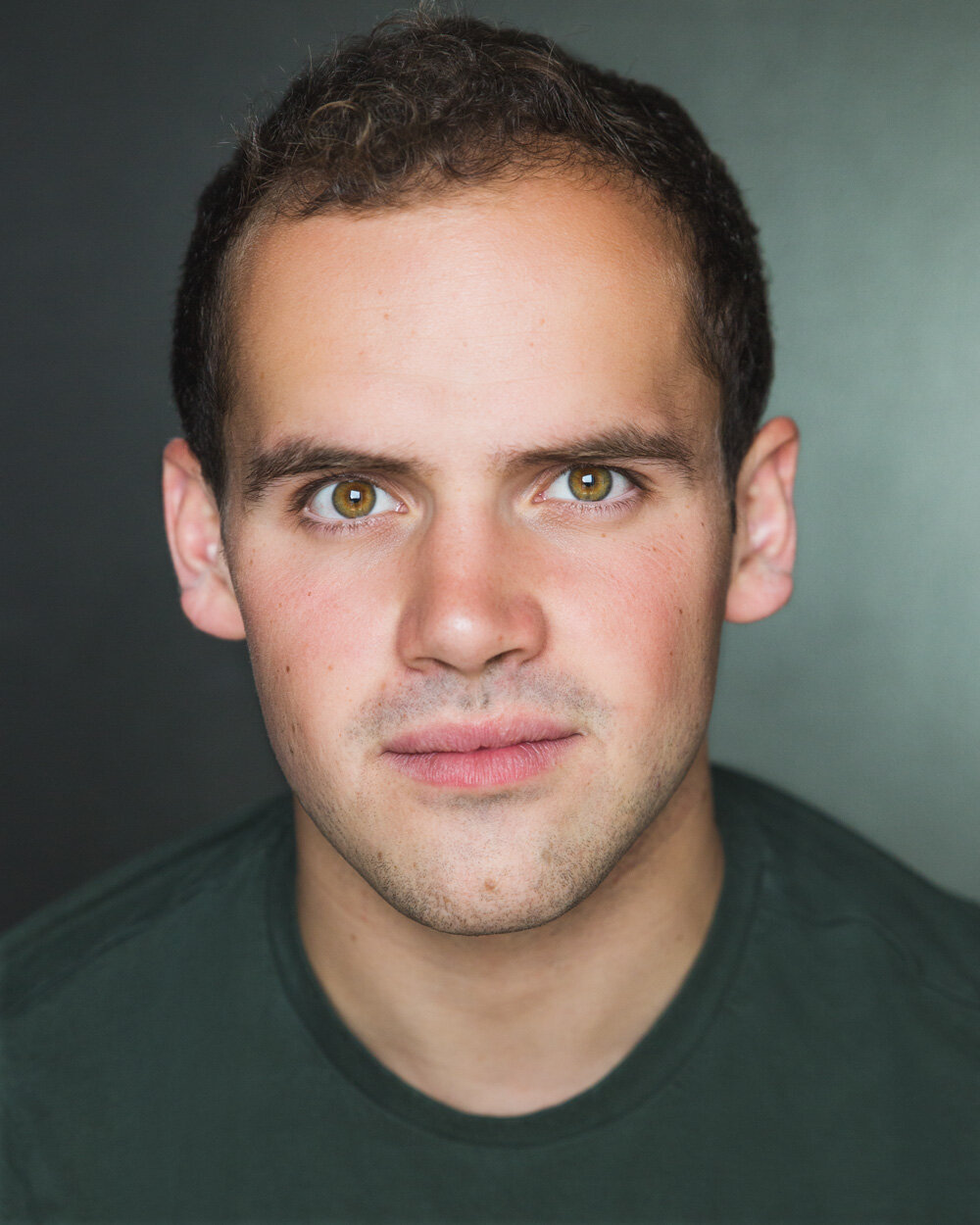 Ralph Davis — Ser Leon Estermont