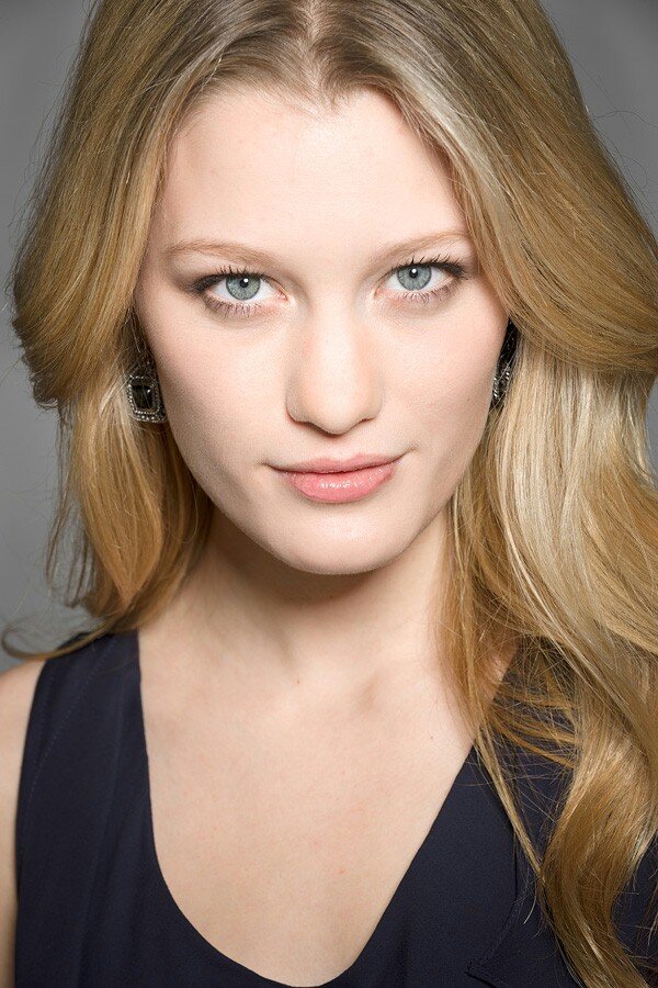 Ashley Hinshaw — Lacey Lindel