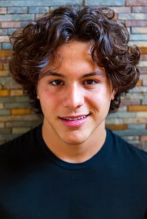 Leo Llenas — Makeout Guy
