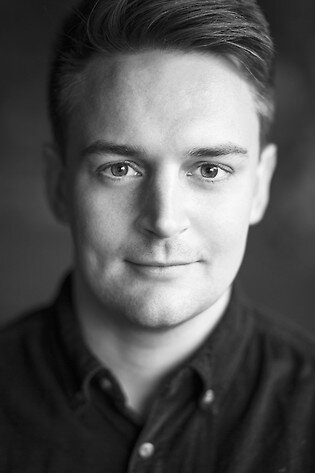 Joe Barnes — Agent Kelly
