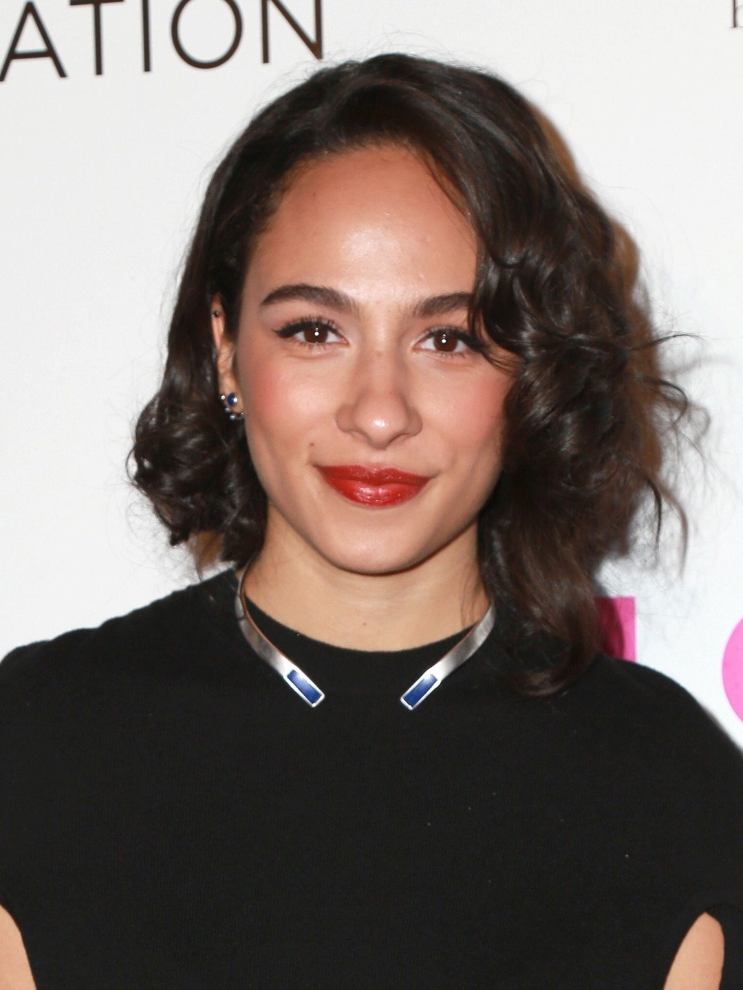 Aurora Perrineau — Tanya