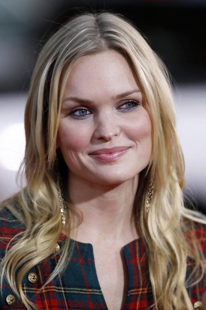 Sunny Mabrey — Sandrine