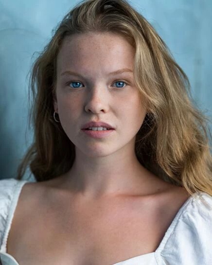 Laura Marcus — Beela