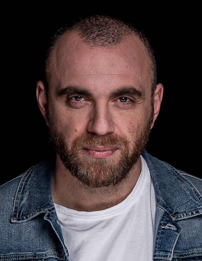 Aharon Jinjihashvili — Delivery Man