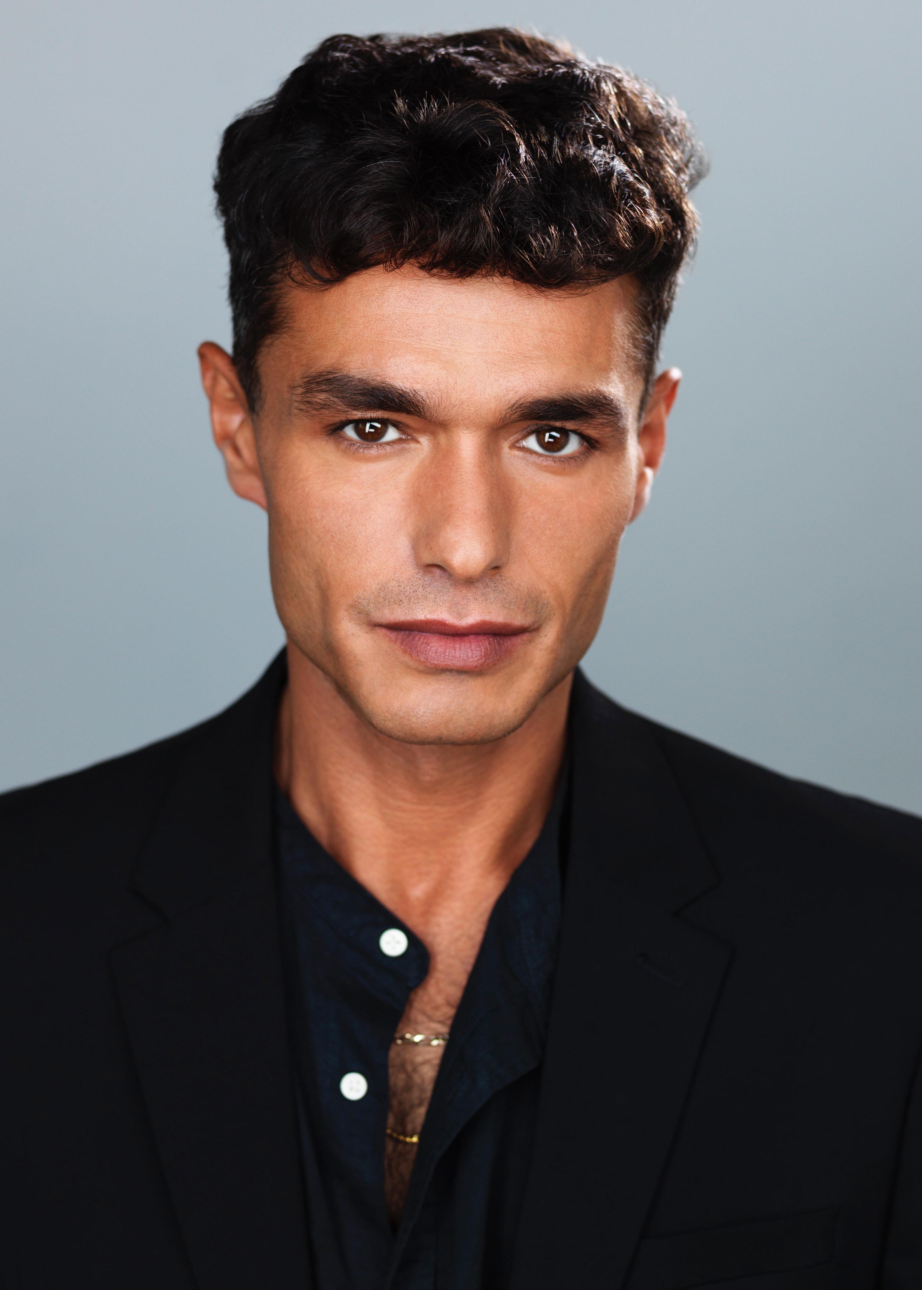 Raz Ayer — TV Anchor