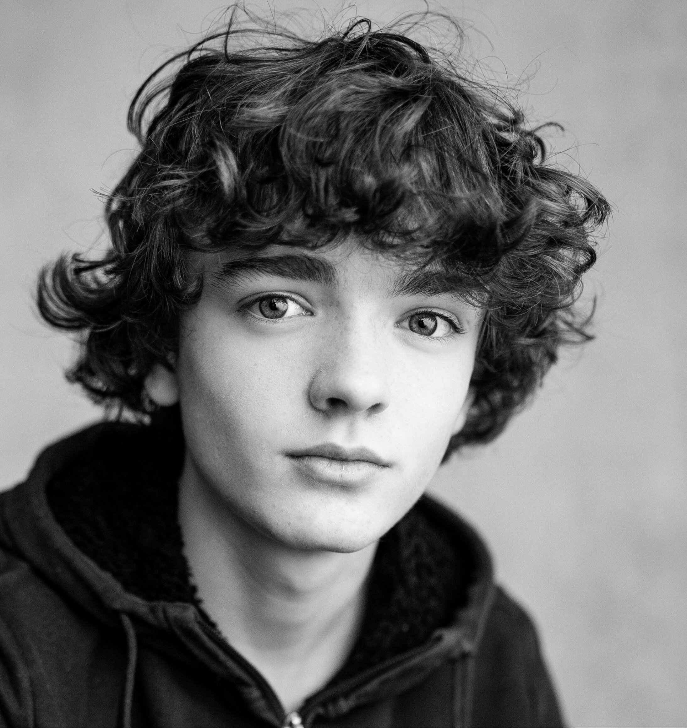 Archie Barnes — Ser Oscar Tully