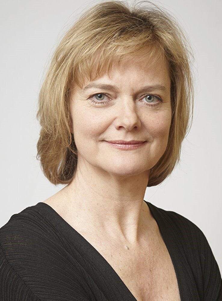 Sarah Woodward — Lady Sabitha Frey