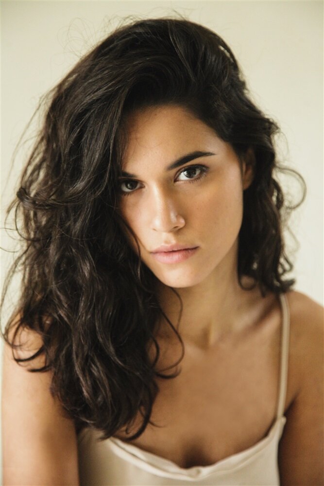 Hiba Bennani — Tara Younis