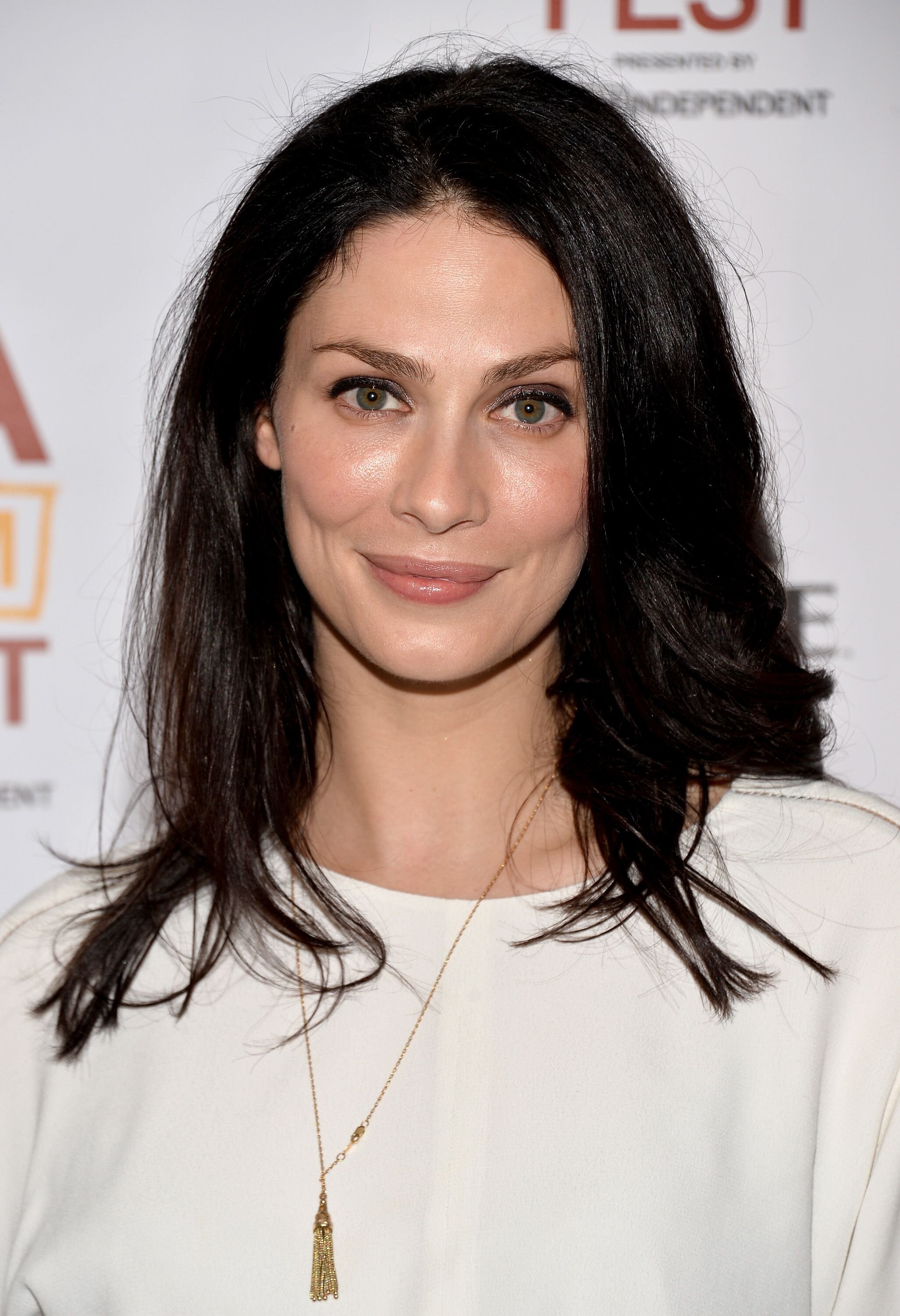 Joanne Kelly — Nina
