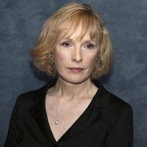 Lindsay Duncan — Lady Alicia Smallwood