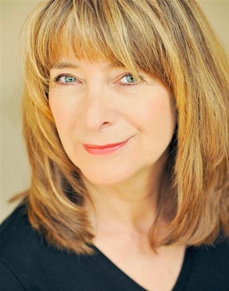 Julia Deakin — Claire Paxton