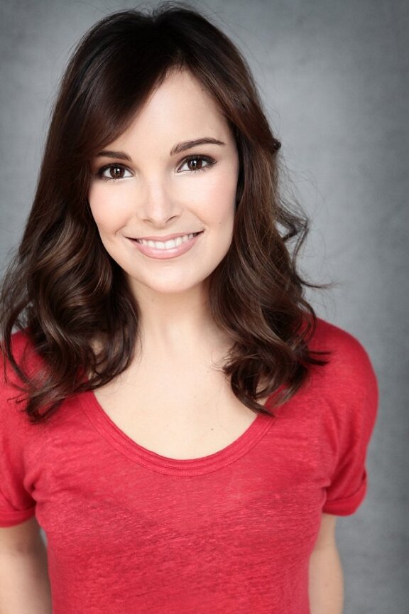 Jodi Balfour — Lori
