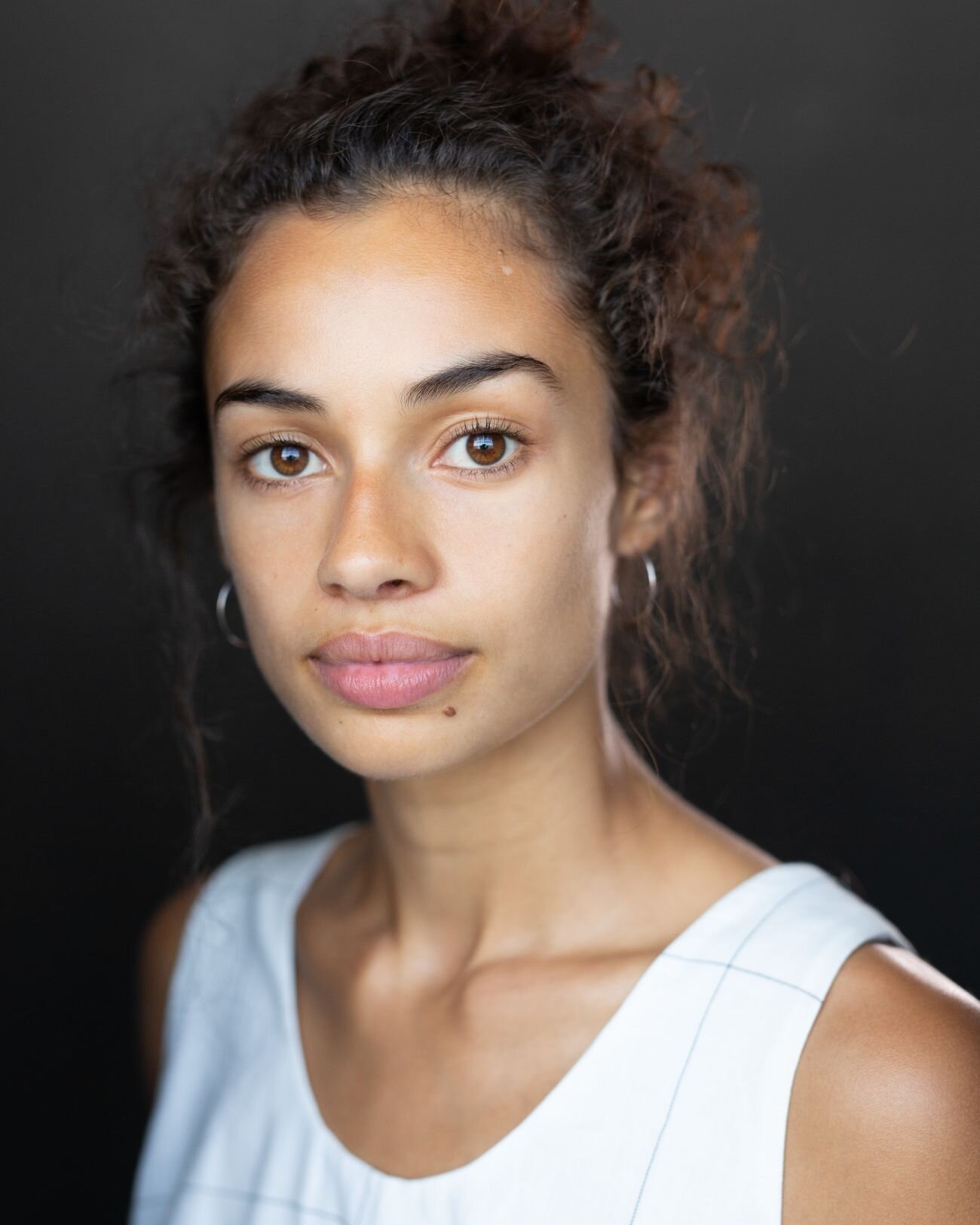 Nia Towle — Estrid