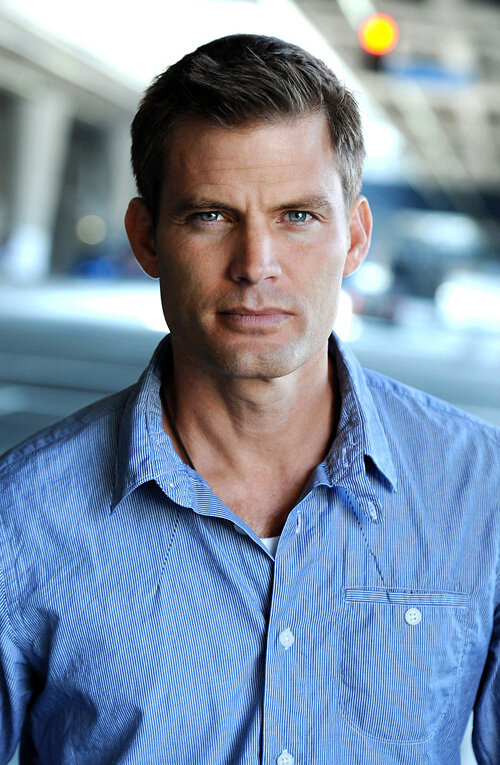 Casper Van Dien — Gideon Sterling