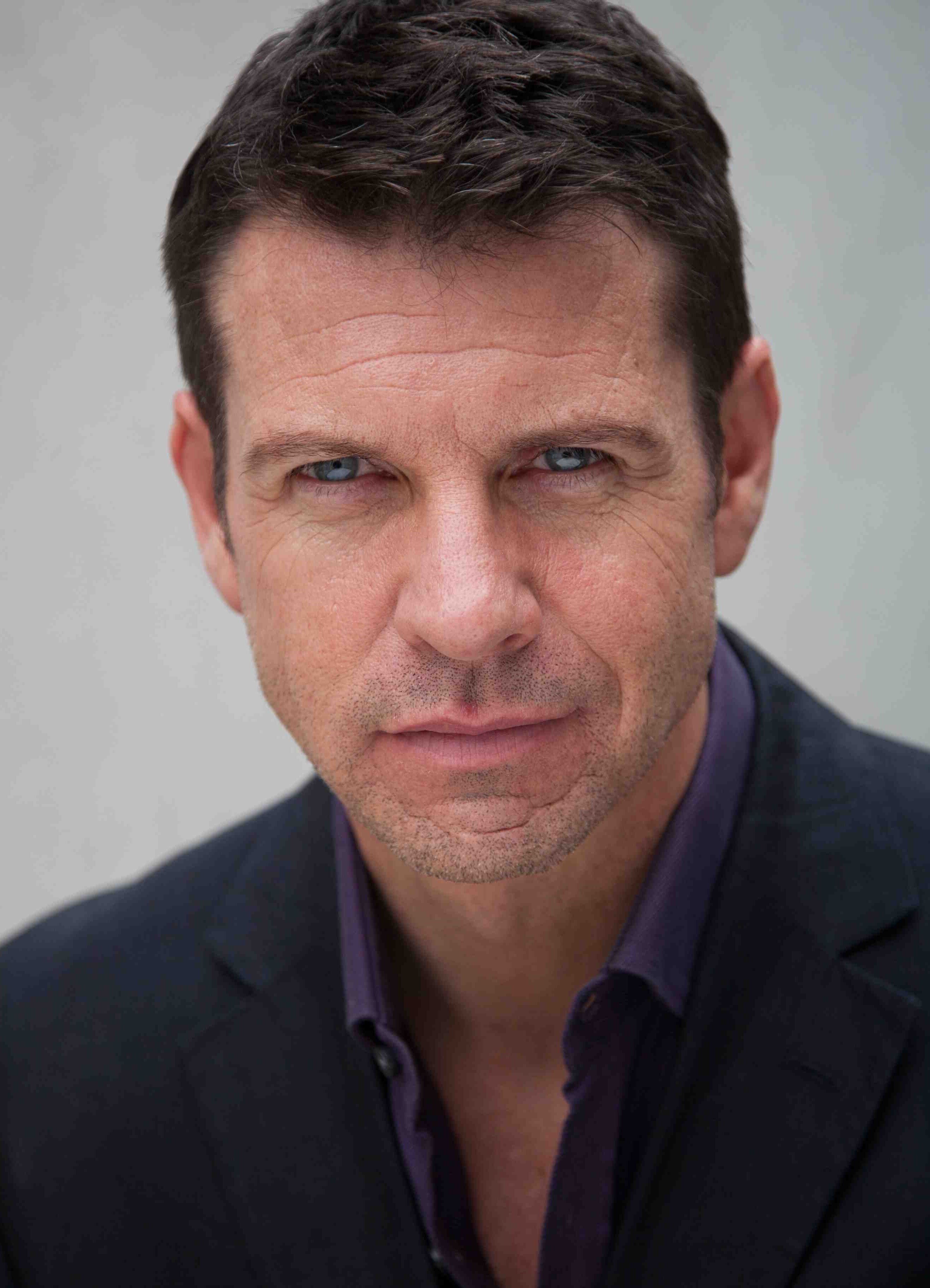 Lloyd Owen — Captain Elendil