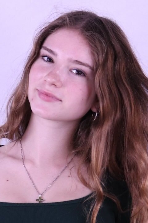 Audrey Wellington — Teen Daughter / Arlene