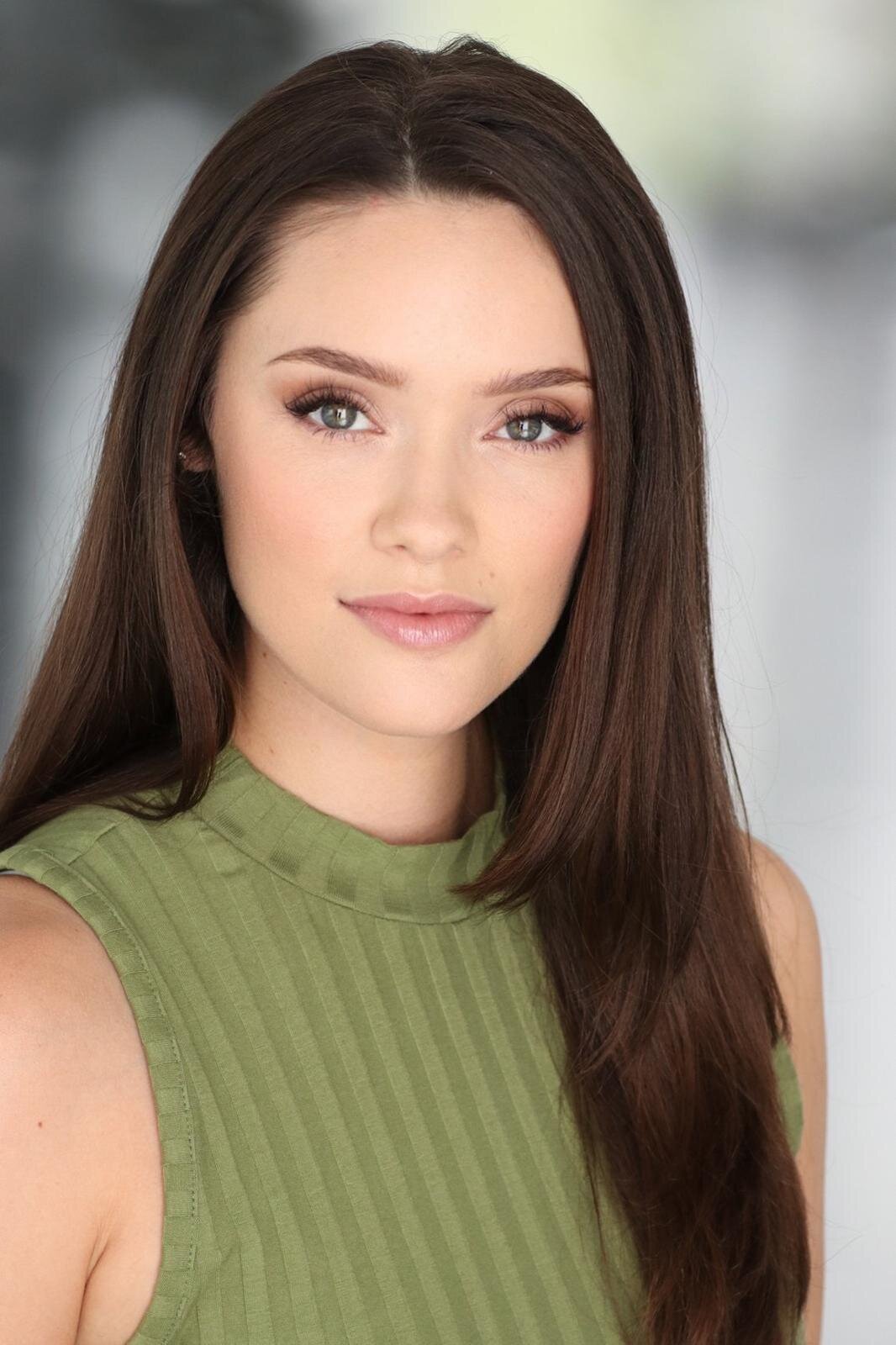 Katie Franza — Bowie Waitress