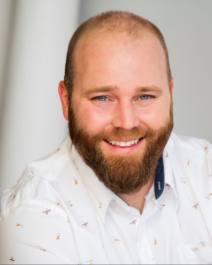 Eric Hansen — Officer 2