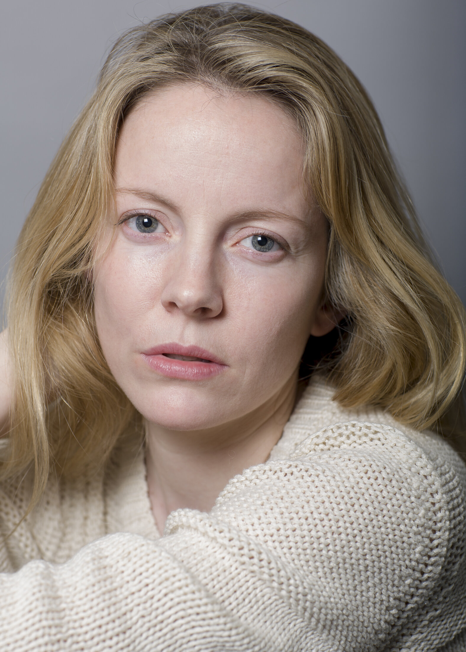 Alexandra Moen — Lady Sharis Footly