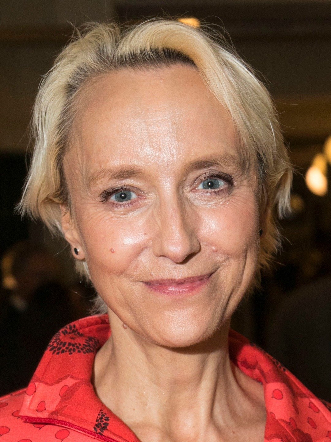 Lia Williams — Emily Gutwell