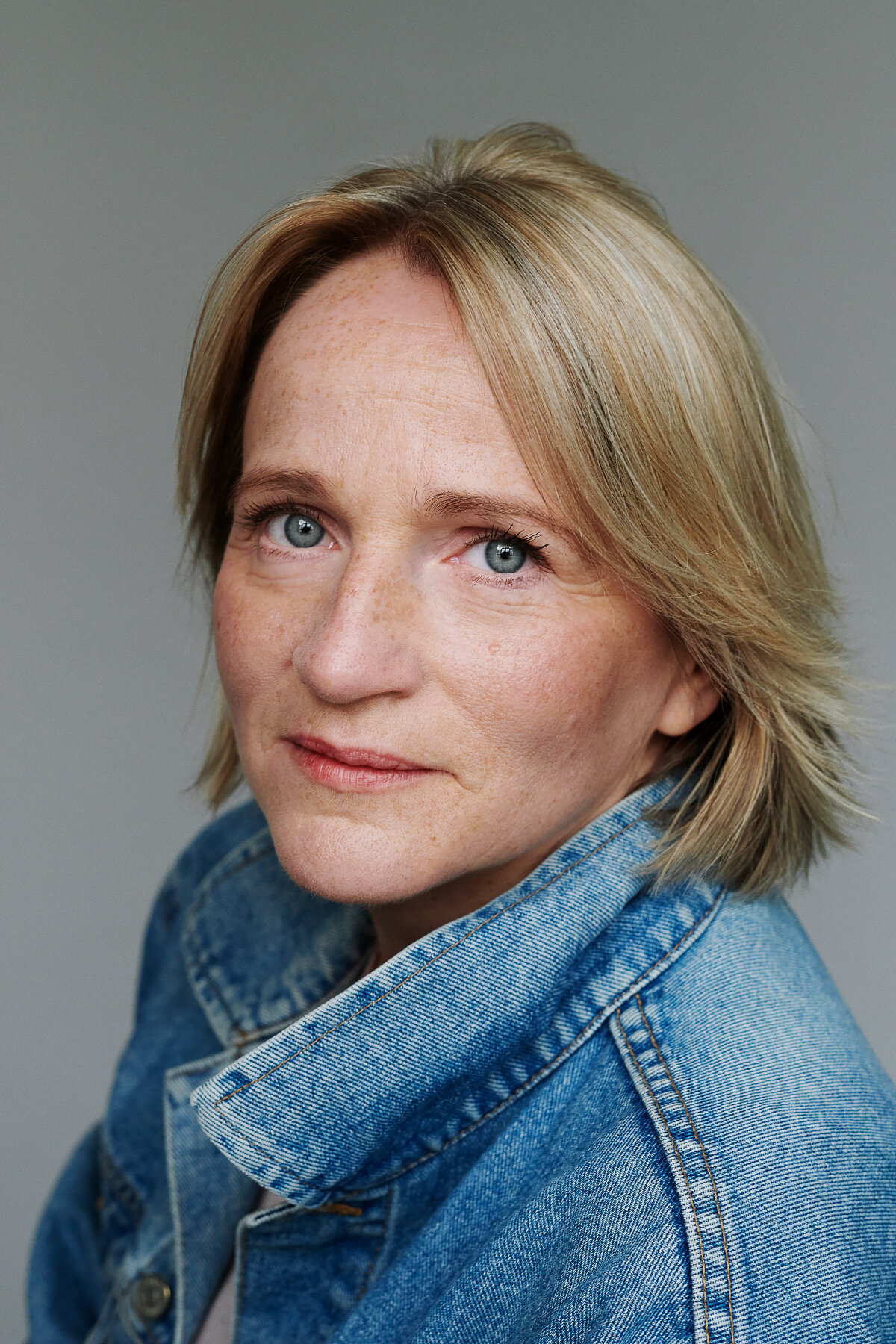 Isabel Schosnig — Nina
