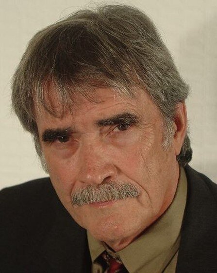 Johnny McPhail — Robert Doumain