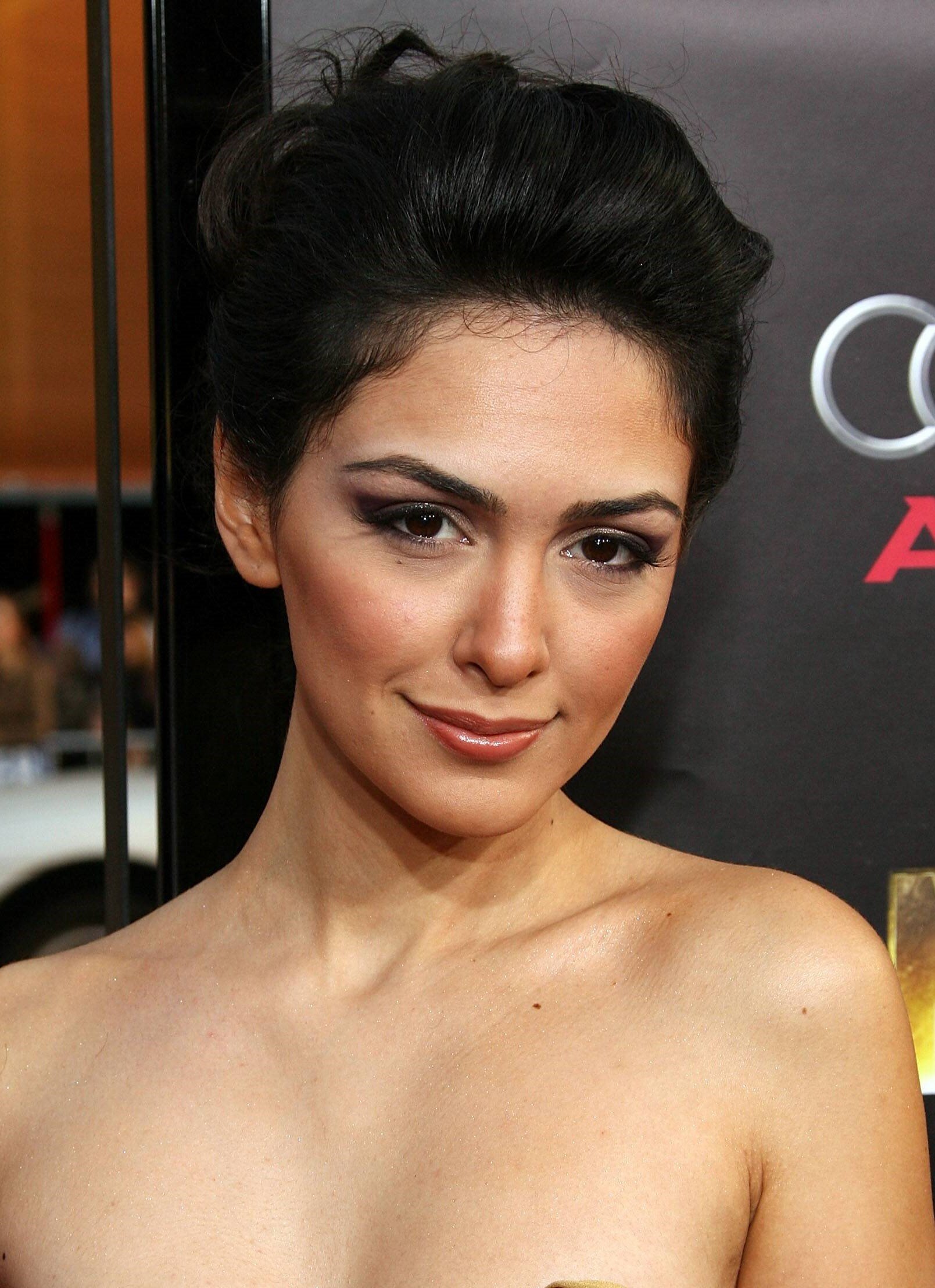 Nazanin Boniadi — Bronwyn