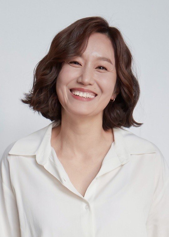 Park Mi Hyun — Sae Byuk's Mother