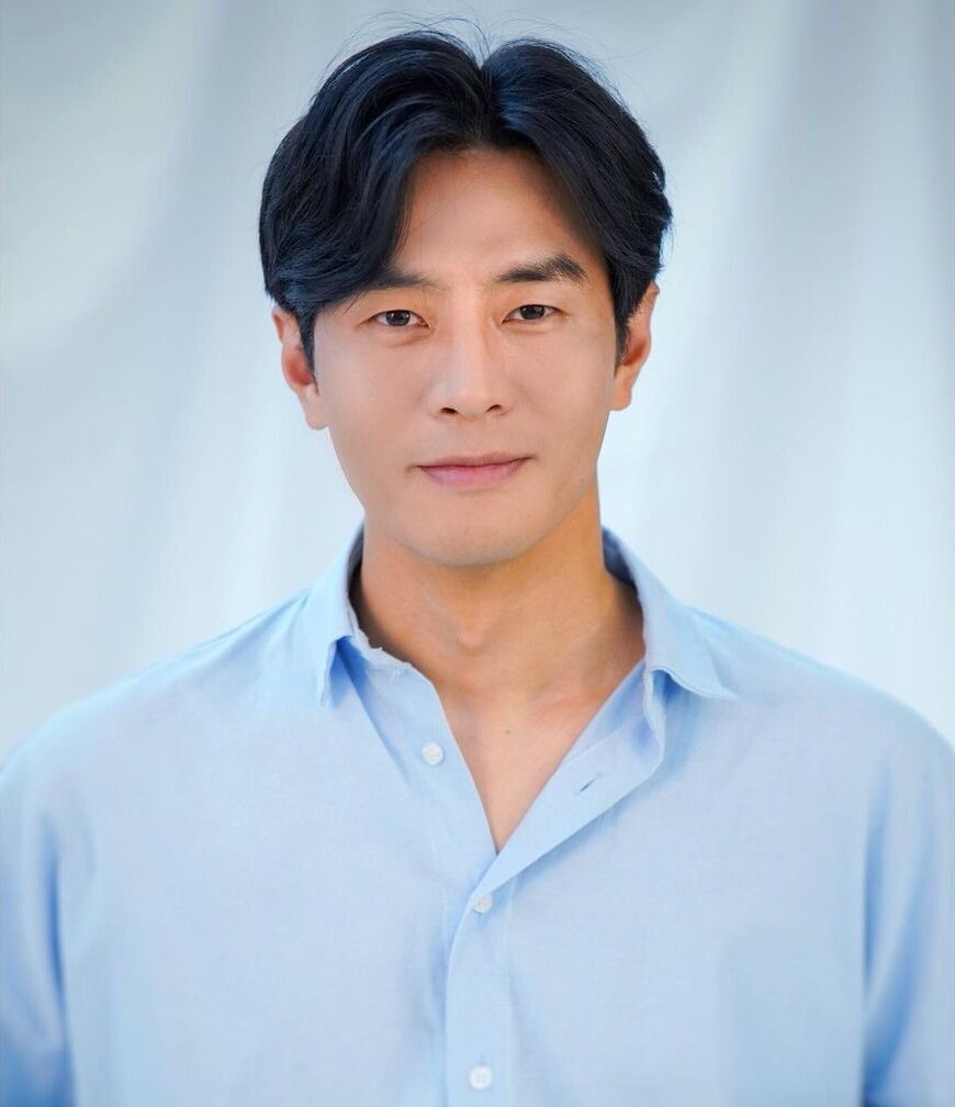 So Yun Ho — Detective