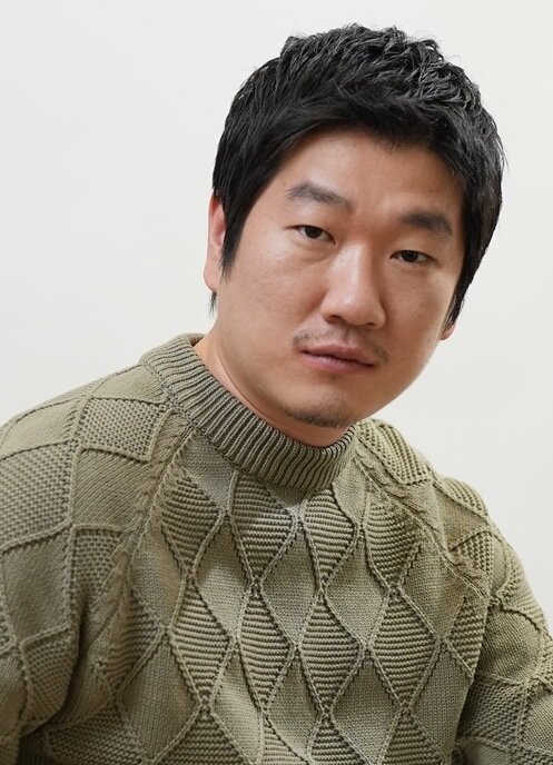 Lee Do Goon — Police Officer